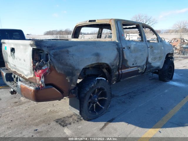 Photo 3 VIN: 5TFHY5F17FX447613 - TOYOTA TUNDRA 