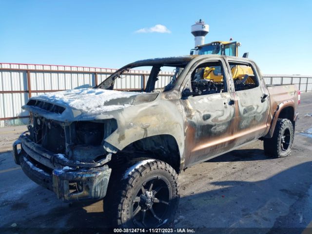 Photo 5 VIN: 5TFHY5F17FX447613 - TOYOTA TUNDRA 