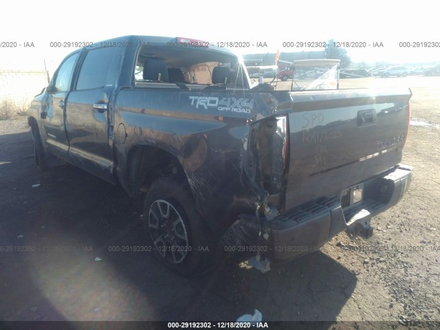 Photo 2 VIN: 5TFHY5F17JX710143 - TOYOTA TUNDRA 4WD 