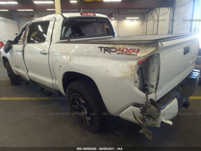 Photo 2 VIN: 5TFHY5F17JX731848 - TOYOTA TUNDRA 4WD 