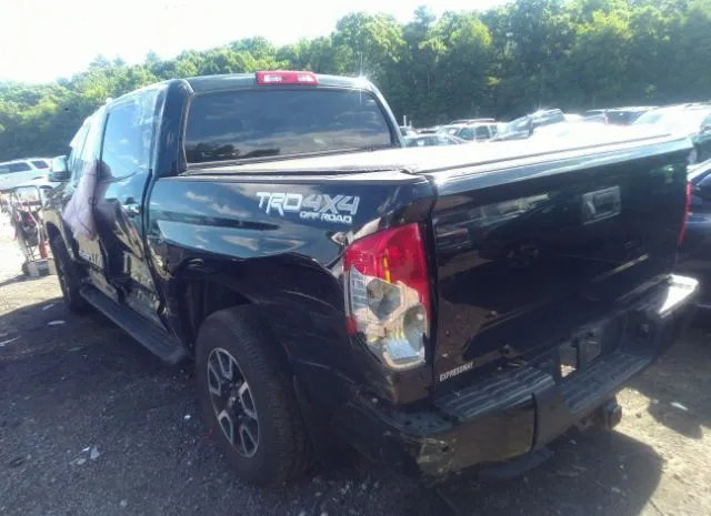 Photo 2 VIN: 5TFHY5F17KX825715 - TOYOTA TUNDRA 4WD 