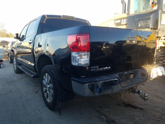 Photo 2 VIN: 5TFHY5F18CX261414 - TOYOTA TUNDRA CRE 