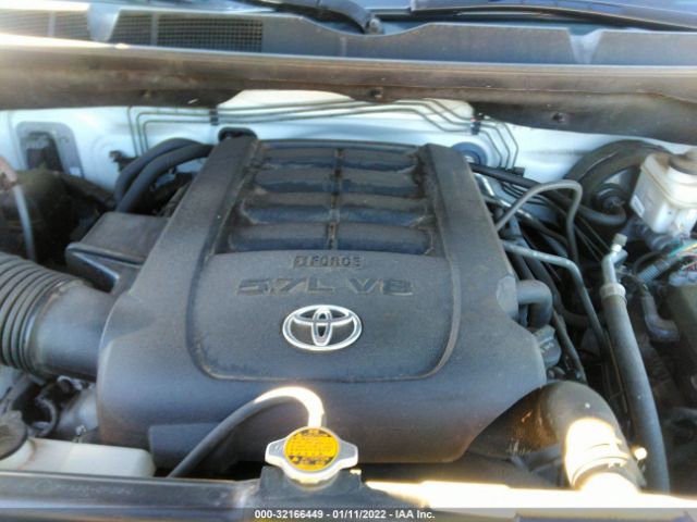 Photo 9 VIN: 5TFHY5F18FX430237 - TOYOTA TUNDRA 4WD TRUCK 