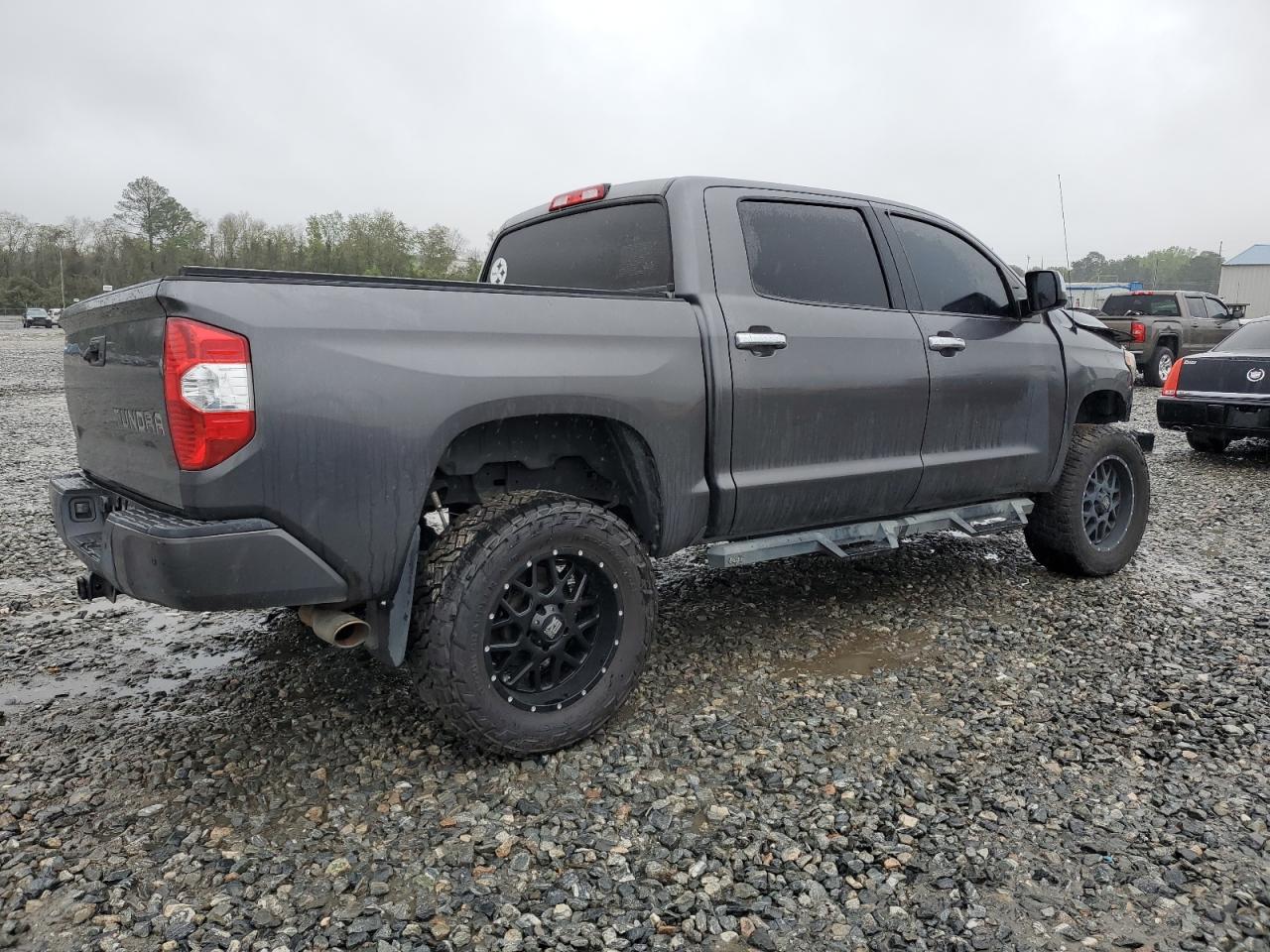 Photo 2 VIN: 5TFHY5F18JX732359 - TOYOTA TUNDRA 