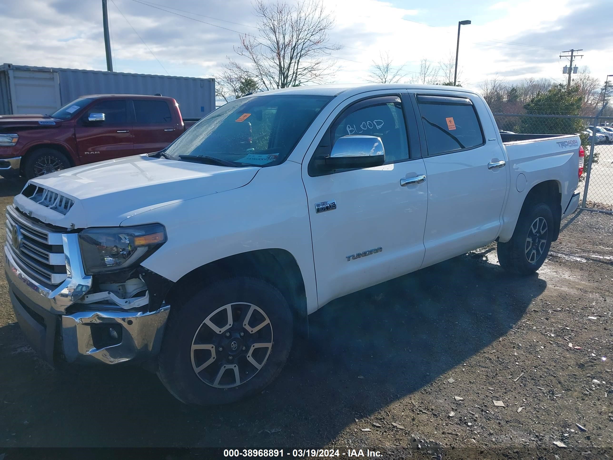 Photo 1 VIN: 5TFHY5F18KX802749 - TOYOTA TUNDRA 