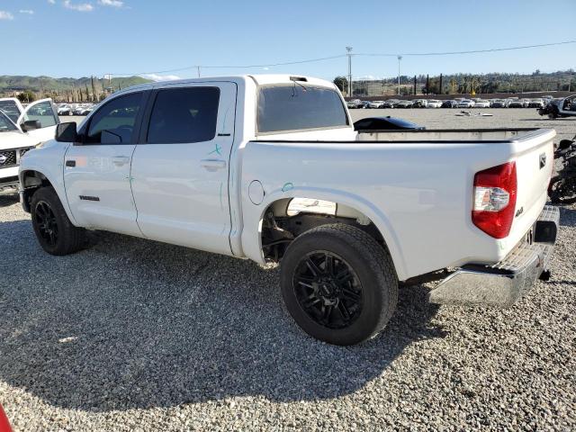 Photo 1 VIN: 5TFHY5F18KX823536 - TOYOTA TUNDRA CRE 