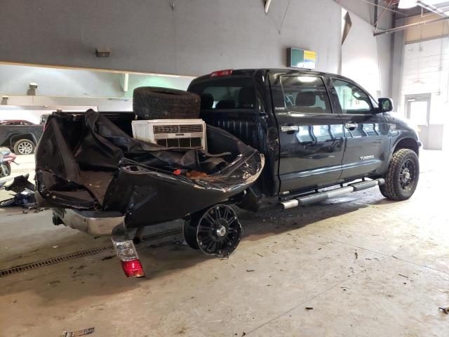 Photo 2 VIN: 5TFHY5F19DX310587 - TOYOTA TUNDRA 