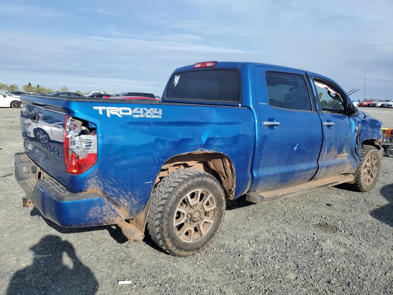 Photo 2 VIN: 5TFHY5F19GX550937 - TOYOTA TUNDRA 