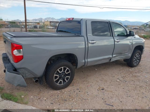 Photo 3 VIN: 5TFHY5F19JX728918 - TOYOTA TUNDRA 