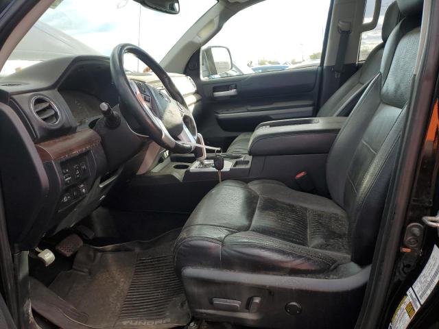 Photo 6 VIN: 5TFHY5F19KX793396 - TOYOTA TUNDRA CRE 