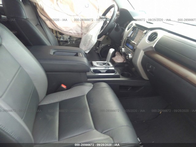 Photo 4 VIN: 5TFHY5F19LX893340 - TOYOTA TUNDRA 4WD 