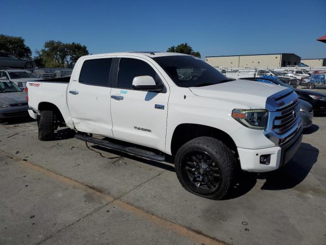 Photo 3 VIN: 5TFHY5F1XJX736400 - TOYOTA TUNDRA CRE 