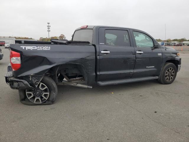 Photo 2 VIN: 5TFHY5F1XJX776444 - TOYOTA TUNDRA CRE 