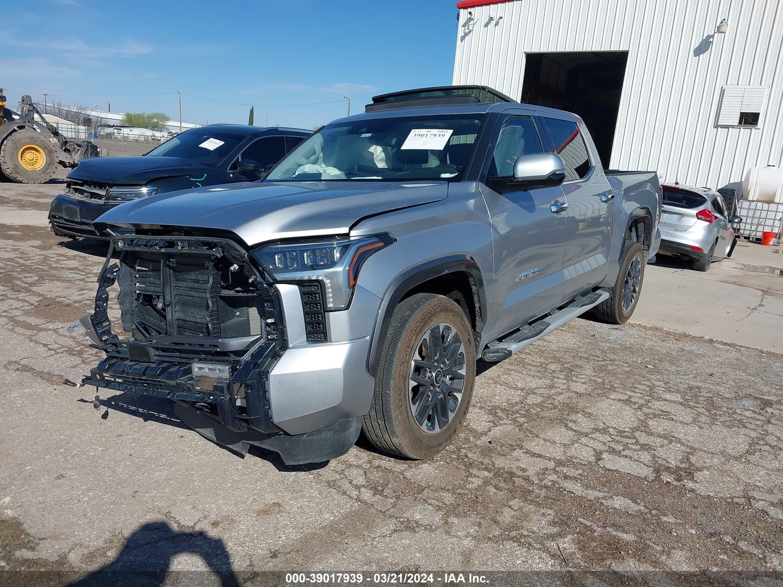 Photo 1 VIN: 5TFJA5AB1PX026123 - TOYOTA TUNDRA 