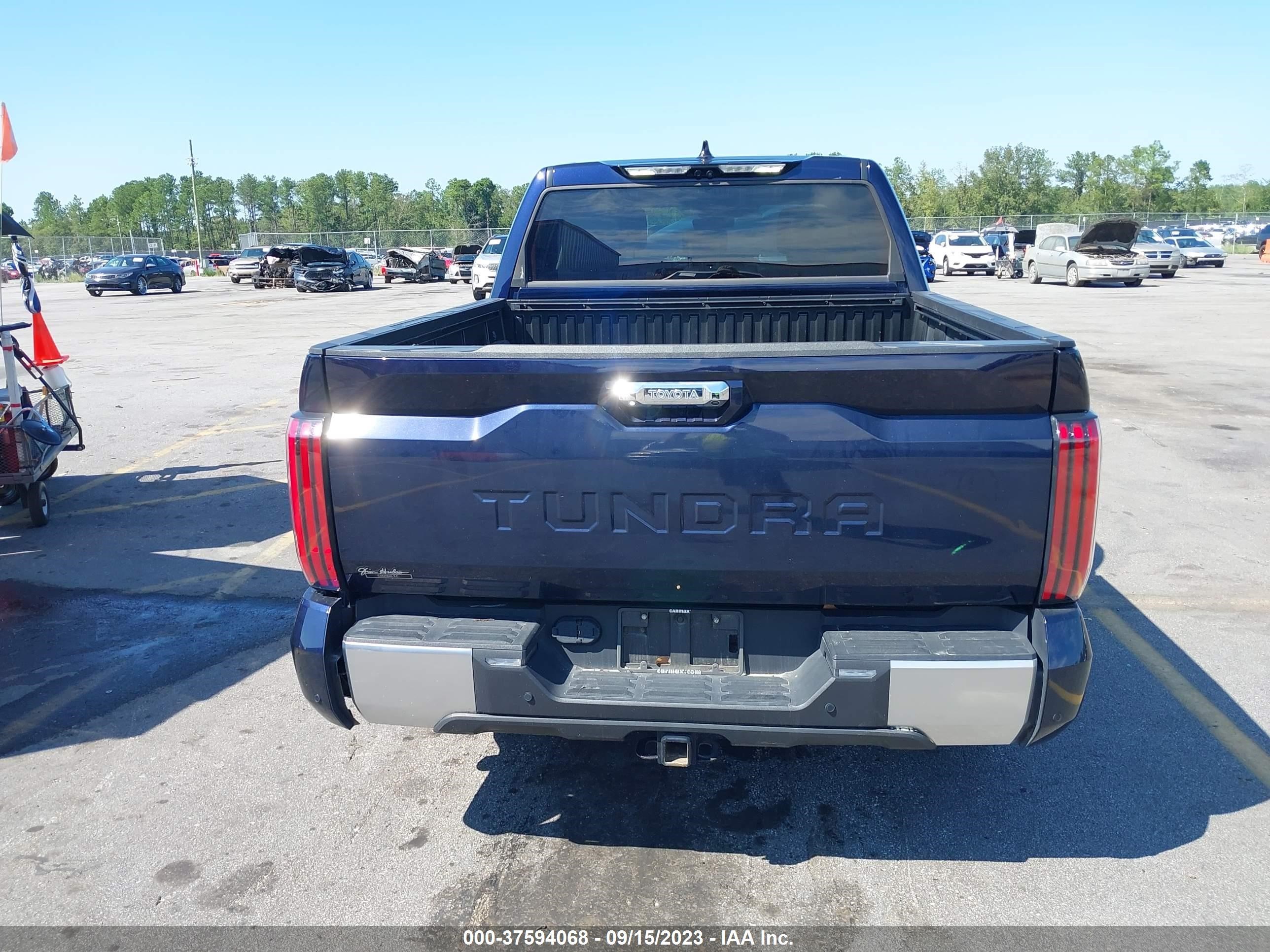 Photo 15 VIN: 5TFJA5AB8NX004892 - TOYOTA TUNDRA 