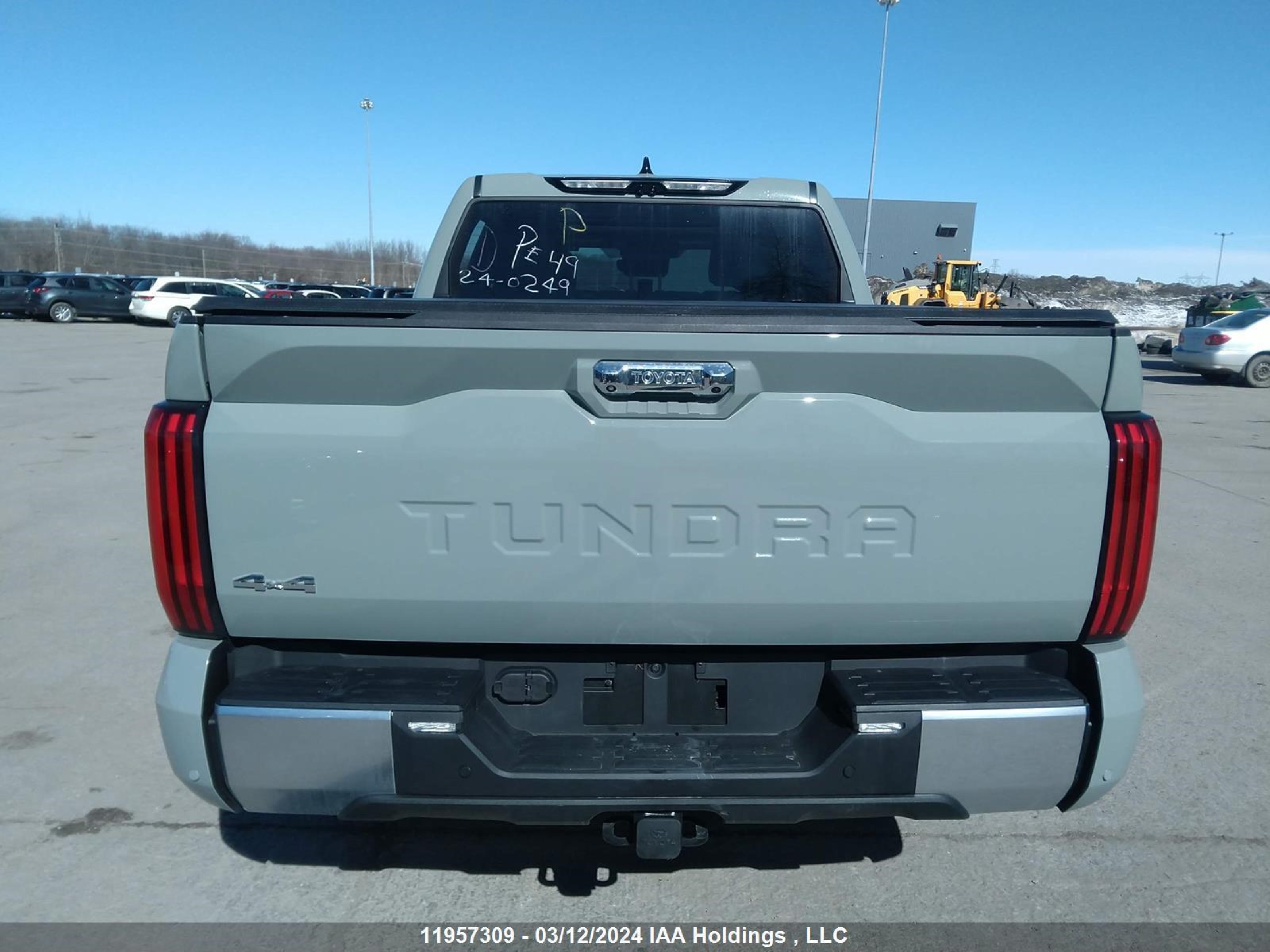 Photo 16 VIN: 5TFJA5DB0PX120599 - TOYOTA TUNDRA 