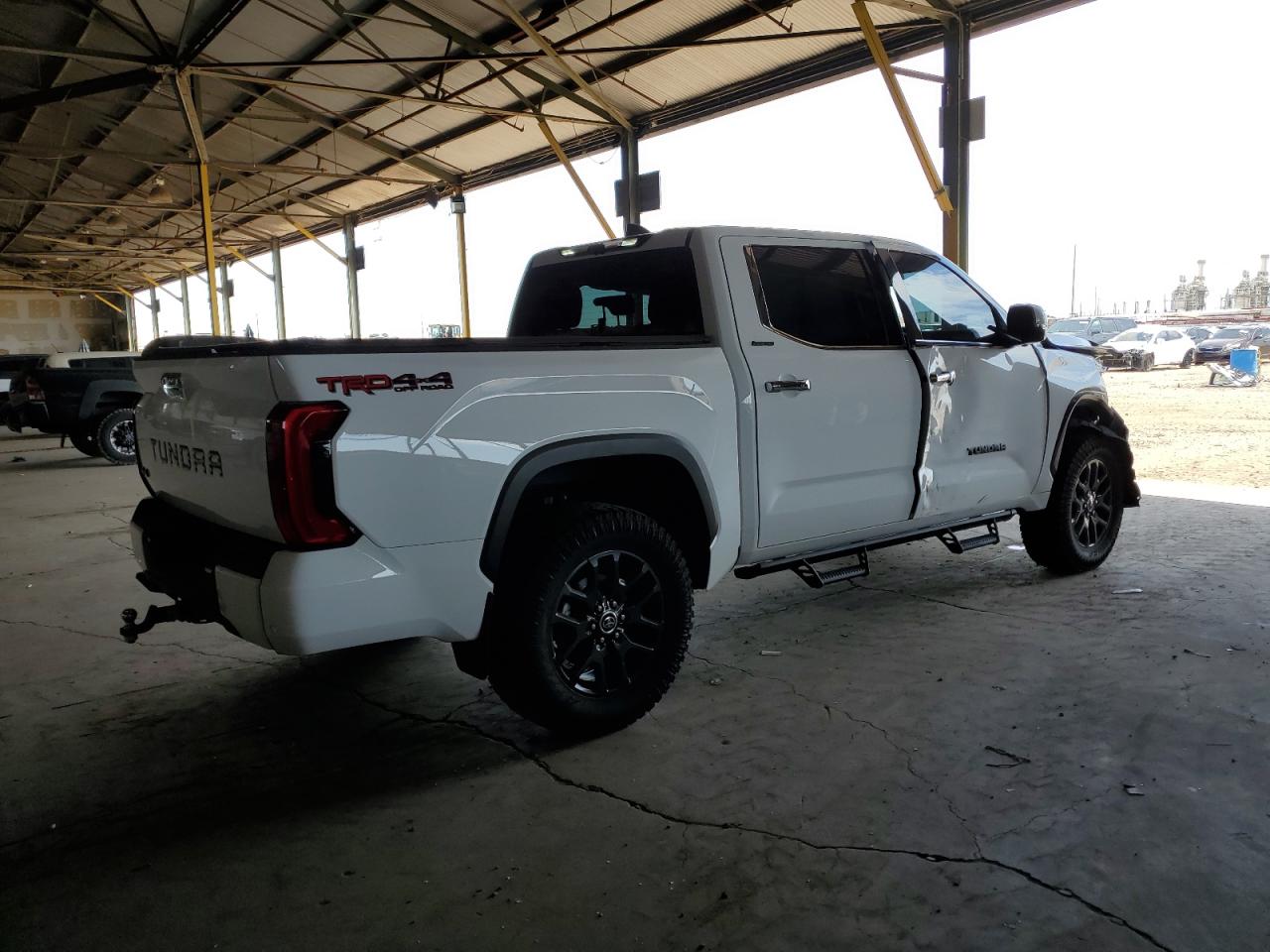 Photo 2 VIN: 5TFJA5DB2PX087380 - TOYOTA TUNDRA 