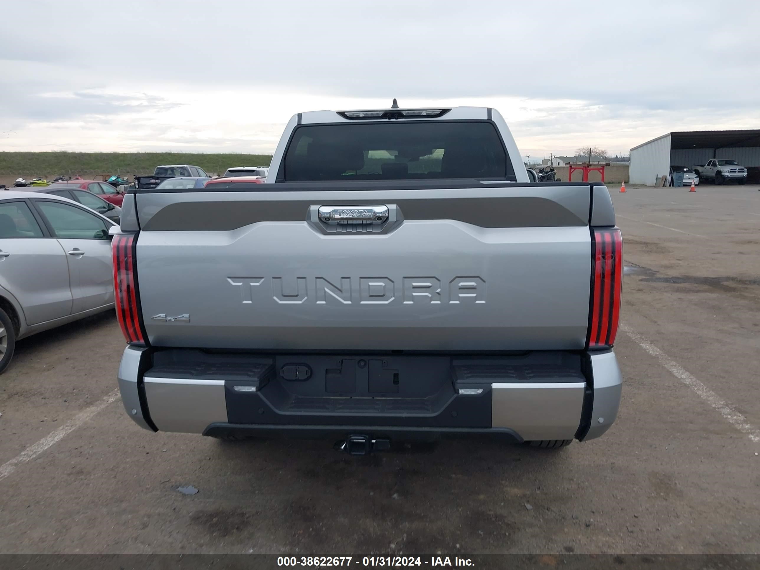 Photo 16 VIN: 5TFJA5DB4RX132807 - TOYOTA TUNDRA 