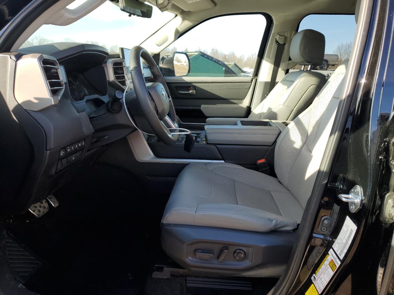 Photo 6 VIN: 5TFJA5DB6PX078018 - TOYOTA TUNDRA 