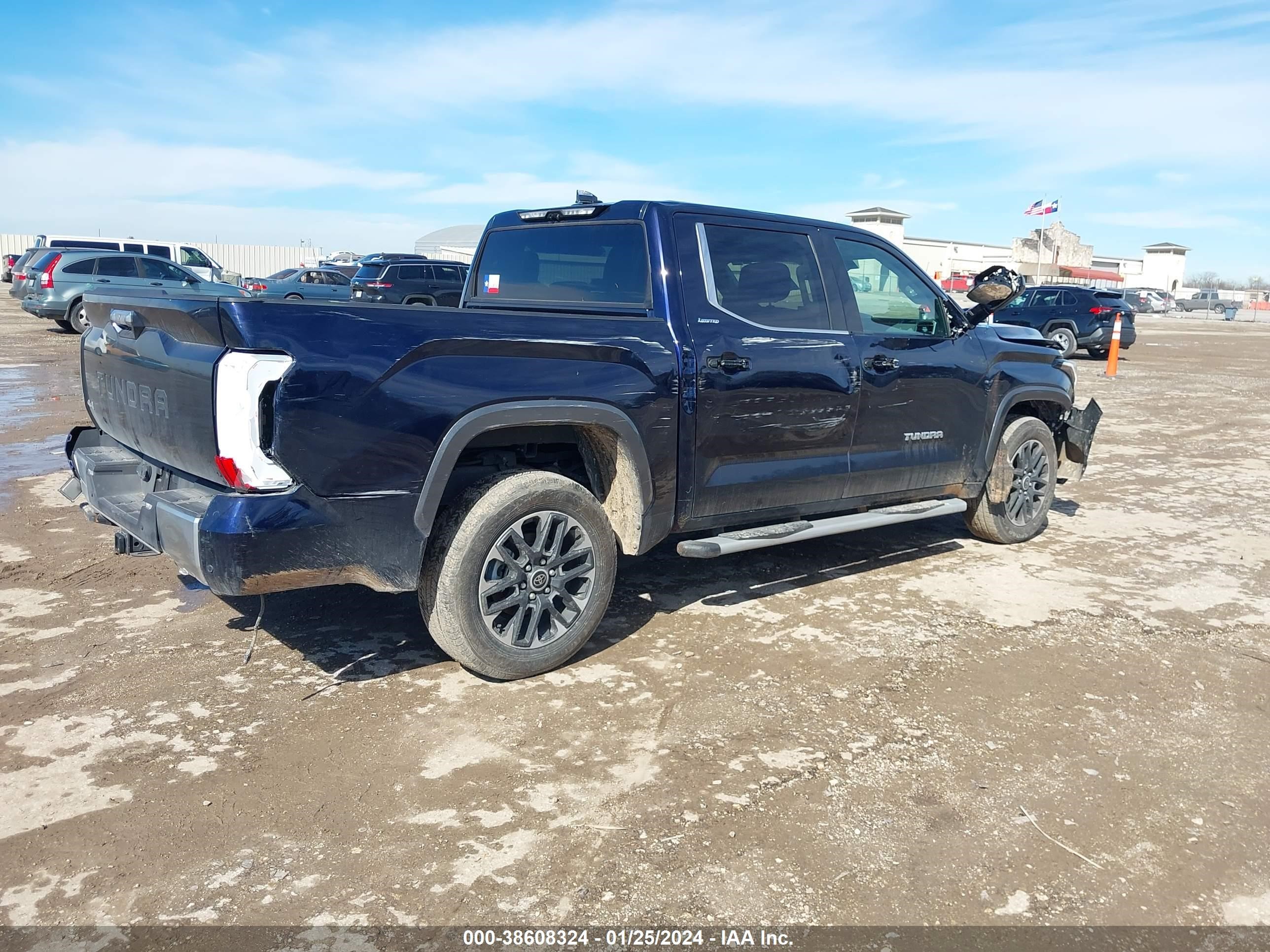 Photo 3 VIN: 5TFJA5DB6PX115312 - TOYOTA TUNDRA 