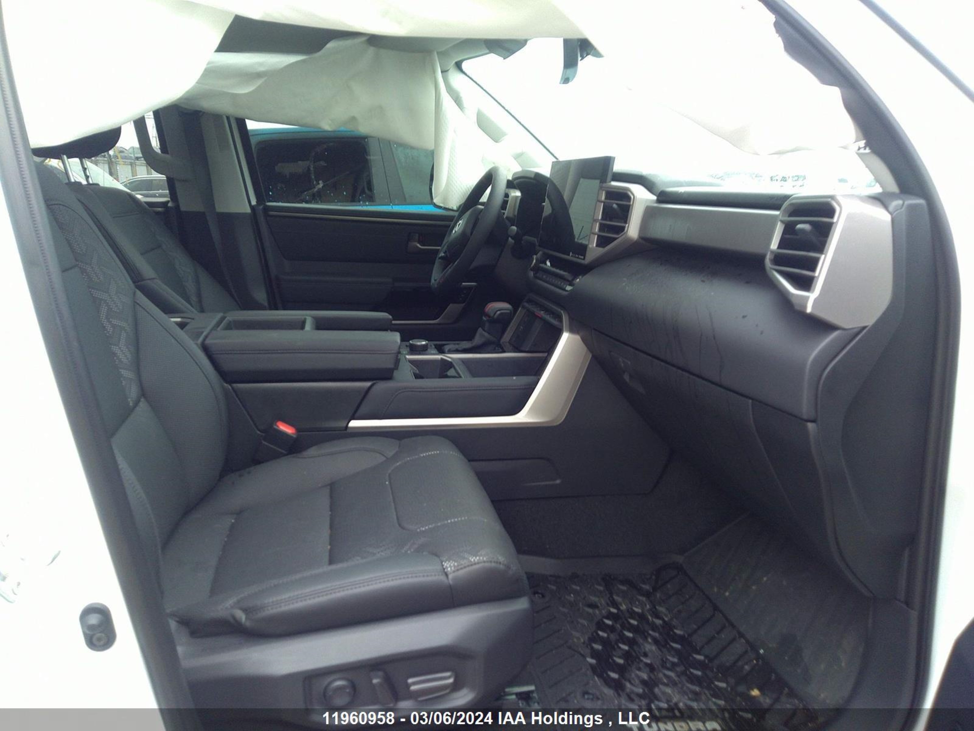 Photo 4 VIN: 5TFJA5DB9RX141583 - TOYOTA TUNDRA 