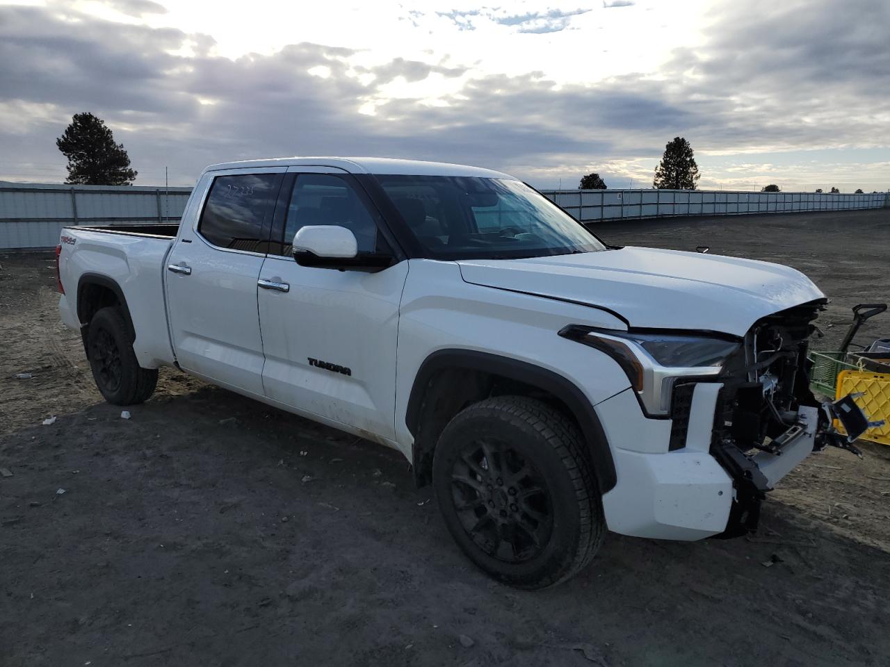 Photo 3 VIN: 5TFJA5EC2PX018342 - TOYOTA TUNDRA 