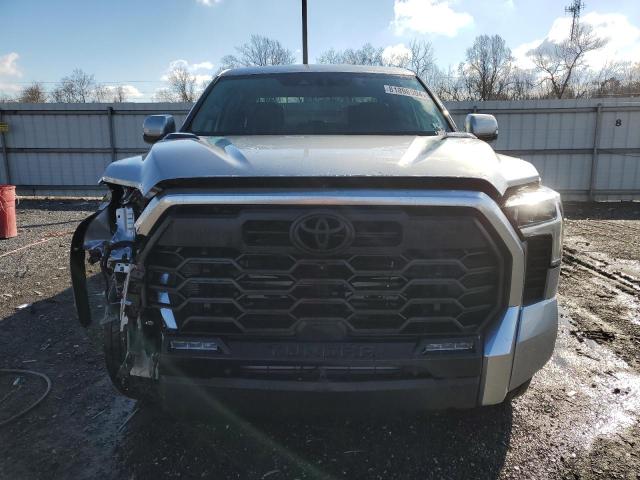 Photo 4 VIN: 5TFJC5DB9PX028921 - TOYOTA TUNDRA CRE 