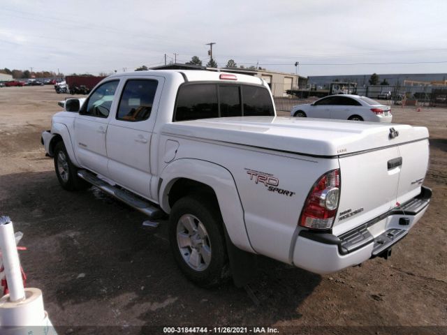 Photo 2 VIN: 5TFJU4GN0BX008997 - TOYOTA TACOMA 