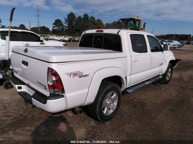 Photo 3 VIN: 5TFJU4GN0BX008997 - TOYOTA TACOMA 