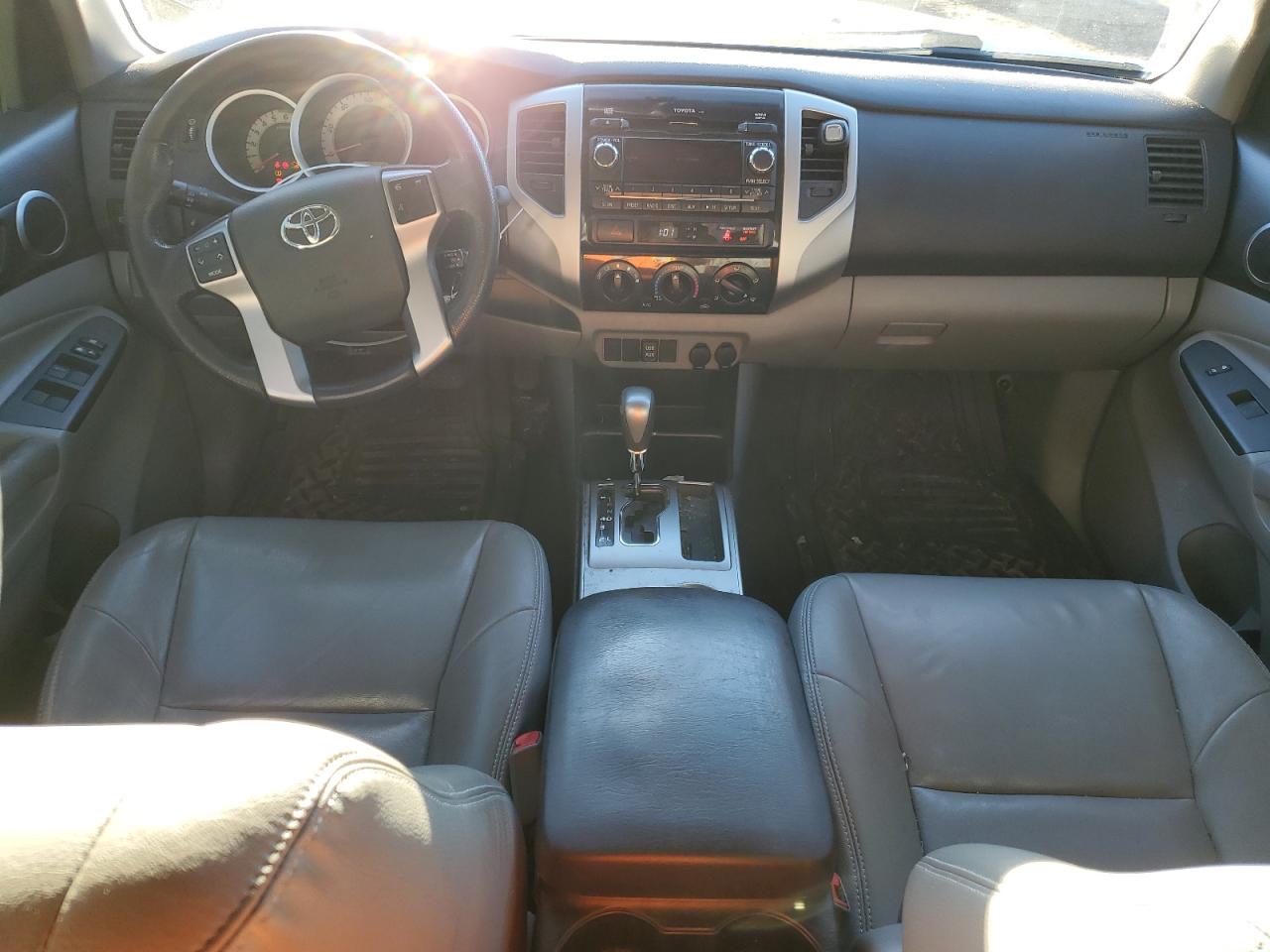 Photo 7 VIN: 5TFJU4GN1CX019315 - TOYOTA TACOMA 