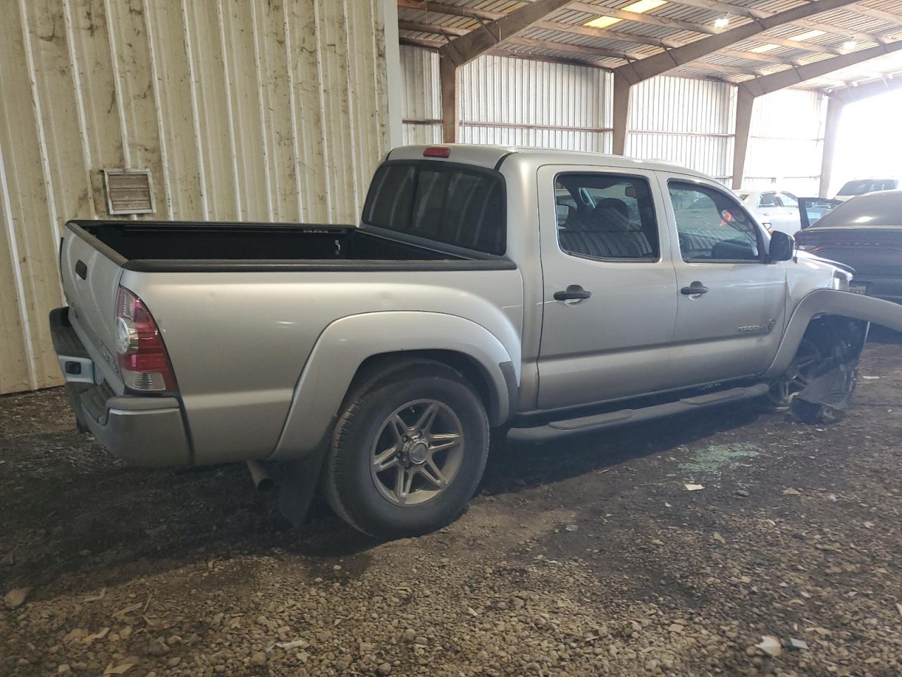 Photo 2 VIN: 5TFJU4GN1DX029893 - TOYOTA TACOMA 