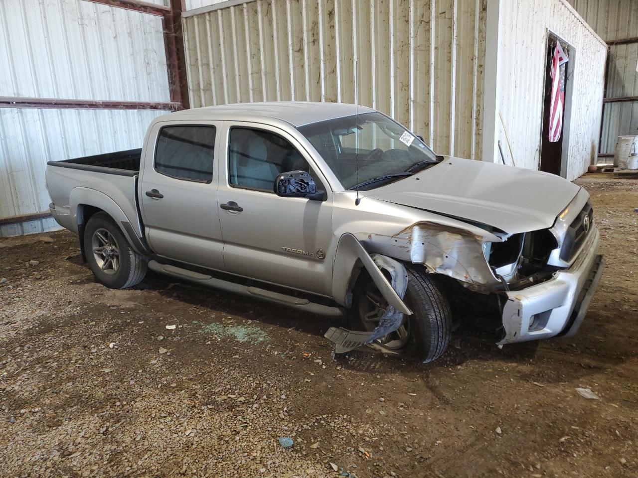 Photo 3 VIN: 5TFJU4GN1DX029893 - TOYOTA TACOMA 