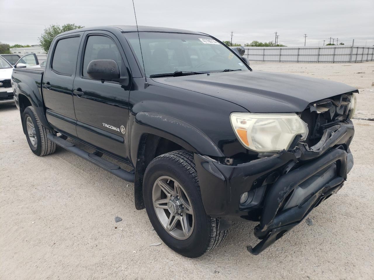 Photo 3 VIN: 5TFJU4GN1DX038593 - TOYOTA TACOMA 