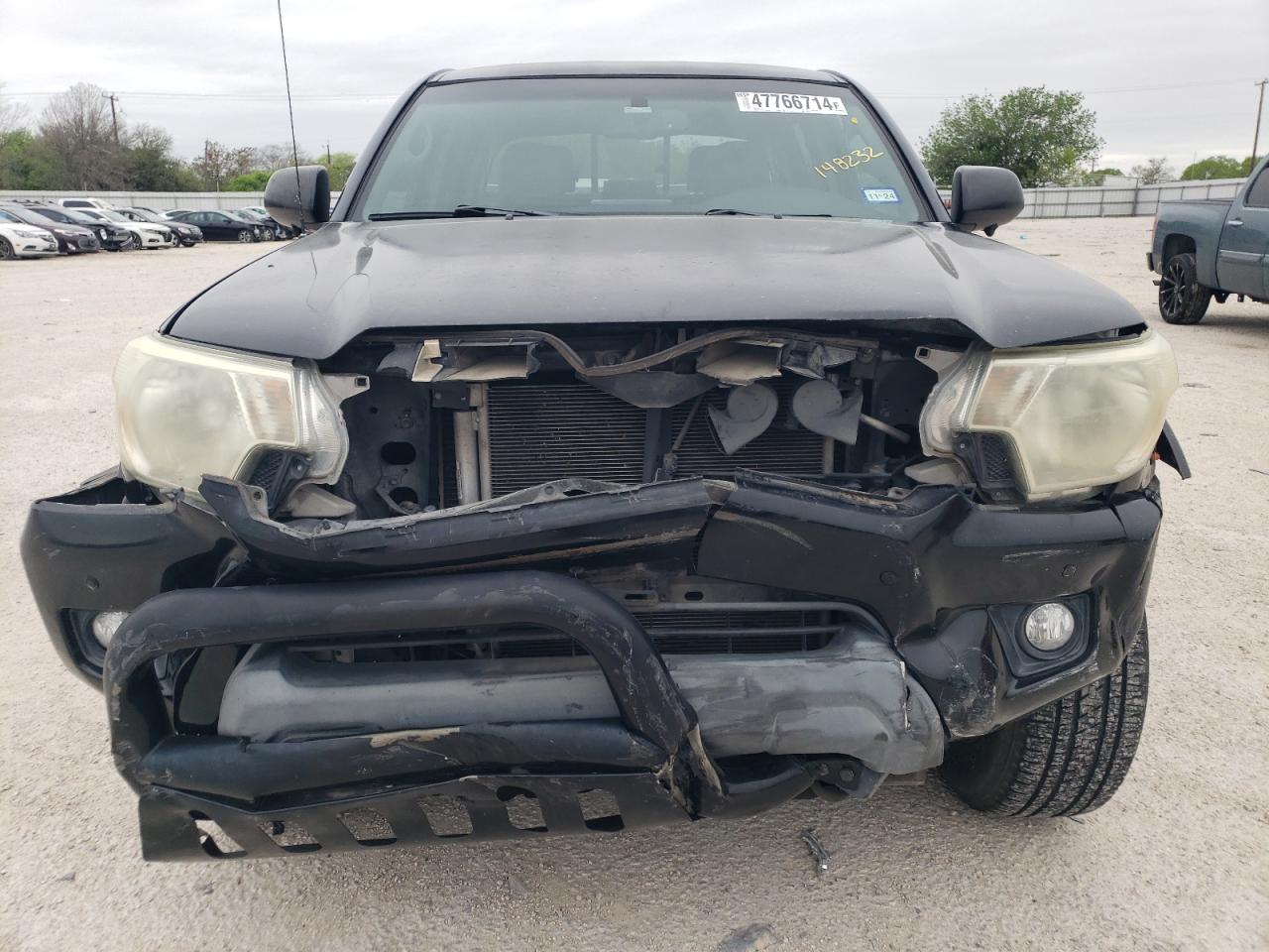 Photo 4 VIN: 5TFJU4GN1DX038593 - TOYOTA TACOMA 