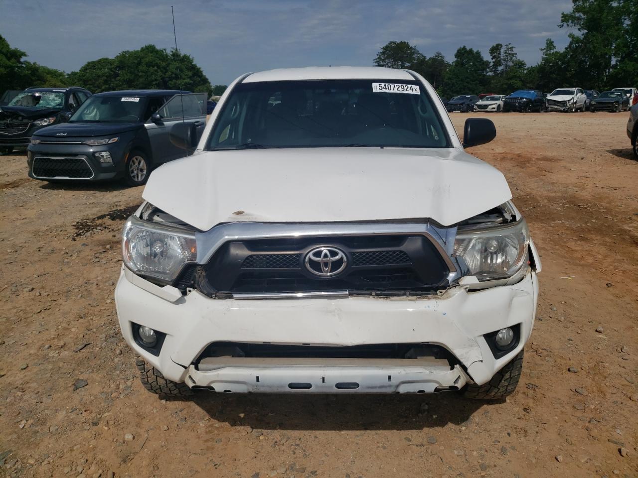 Photo 4 VIN: 5TFJU4GN1FX081821 - TOYOTA TACOMA 