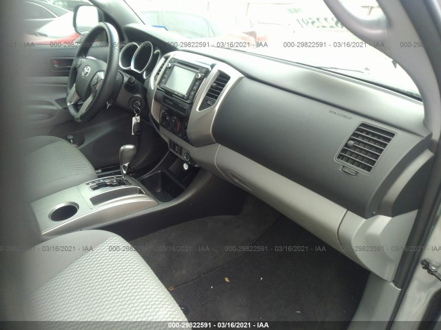 Photo 4 VIN: 5TFJU4GN1FX083763 - TOYOTA TACOMA 