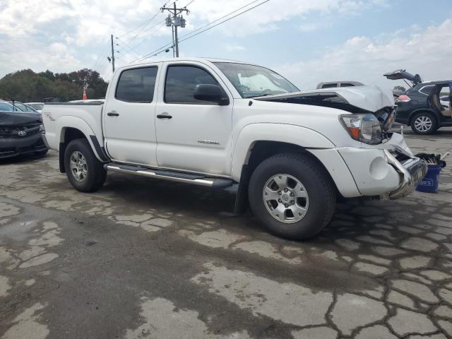 Photo 3 VIN: 5TFJU4GN2BX005700 - TOYOTA TACOMA DOU 