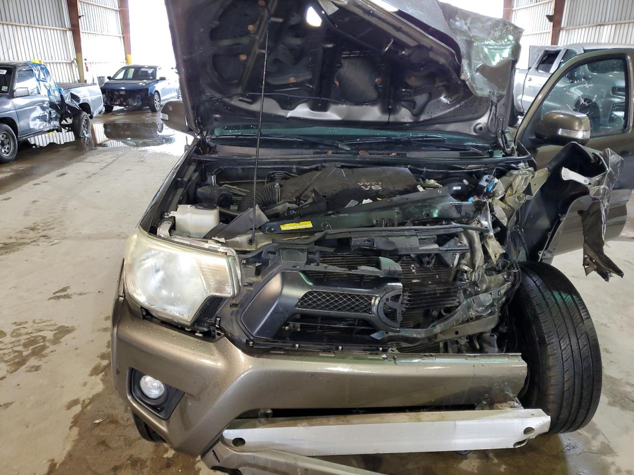 Photo 10 VIN: 5TFJU4GN2DX044872 - TOYOTA TACOMA 