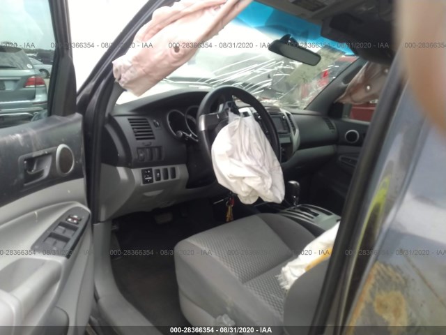 Photo 4 VIN: 5TFJU4GN2FX078118 - TOYOTA TACOMA 