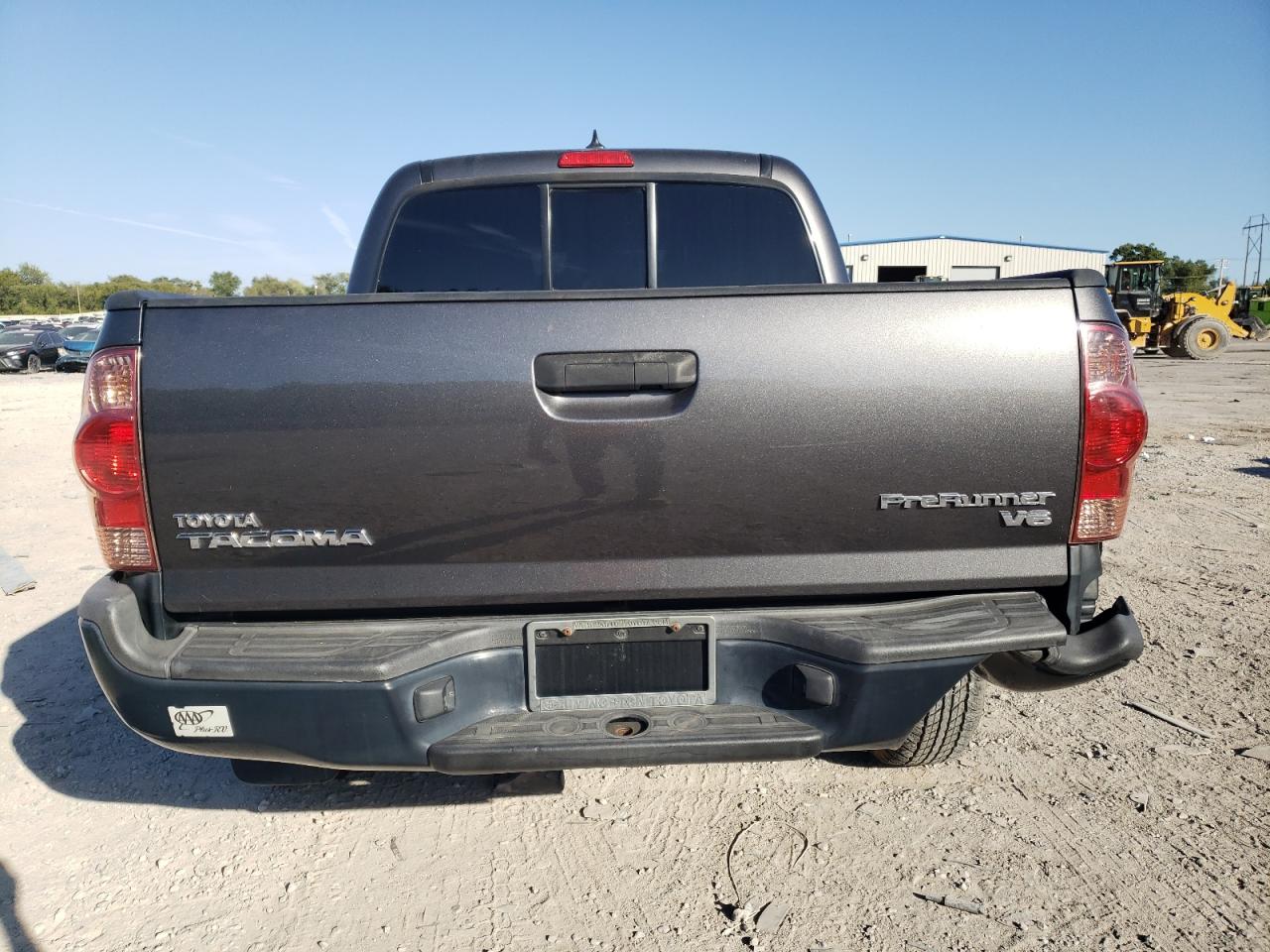 Photo 5 VIN: 5TFJU4GN3CX018215 - TOYOTA TACOMA 