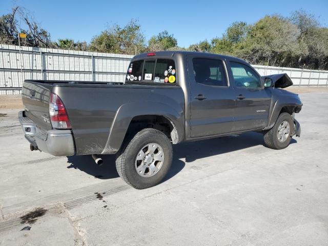 Photo 2 VIN: 5TFJU4GN3DX031015 - TOYOTA TACOMA DOU 