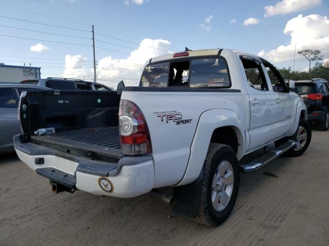 Photo 3 VIN: 5TFJU4GN3DX033167 - TOYOTA TACOMA DOU 