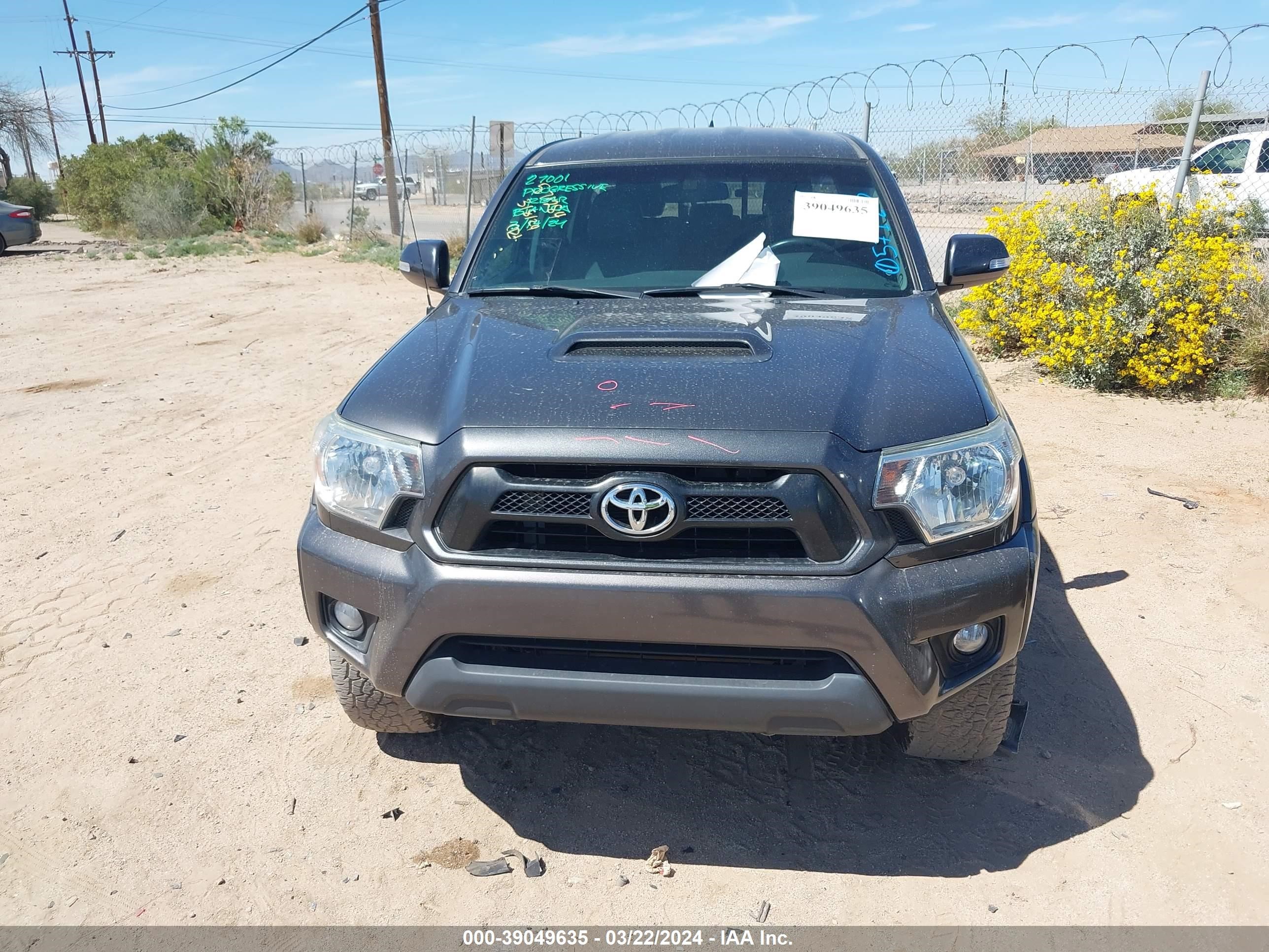 Photo 11 VIN: 5TFJU4GN3EX057129 - TOYOTA TACOMA 