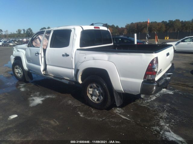 Photo 2 VIN: 5TFJU4GN4CX017977 - TOYOTA TACOMA 