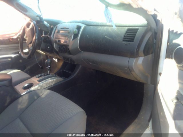 Photo 4 VIN: 5TFJU4GN4CX017977 - TOYOTA TACOMA 