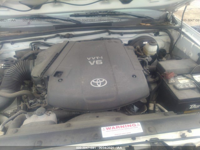 Photo 9 VIN: 5TFJU4GN4CX021804 - TOYOTA TACOMA 