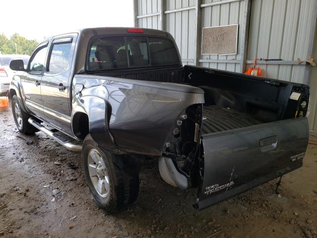 Photo 2 VIN: 5TFJU4GN4DX046963 - TOYOTA TACOMA DOU 