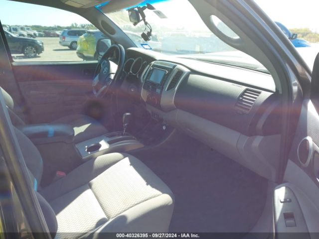 Photo 4 VIN: 5TFJU4GN4FX083658 - TOYOTA TACOMA 