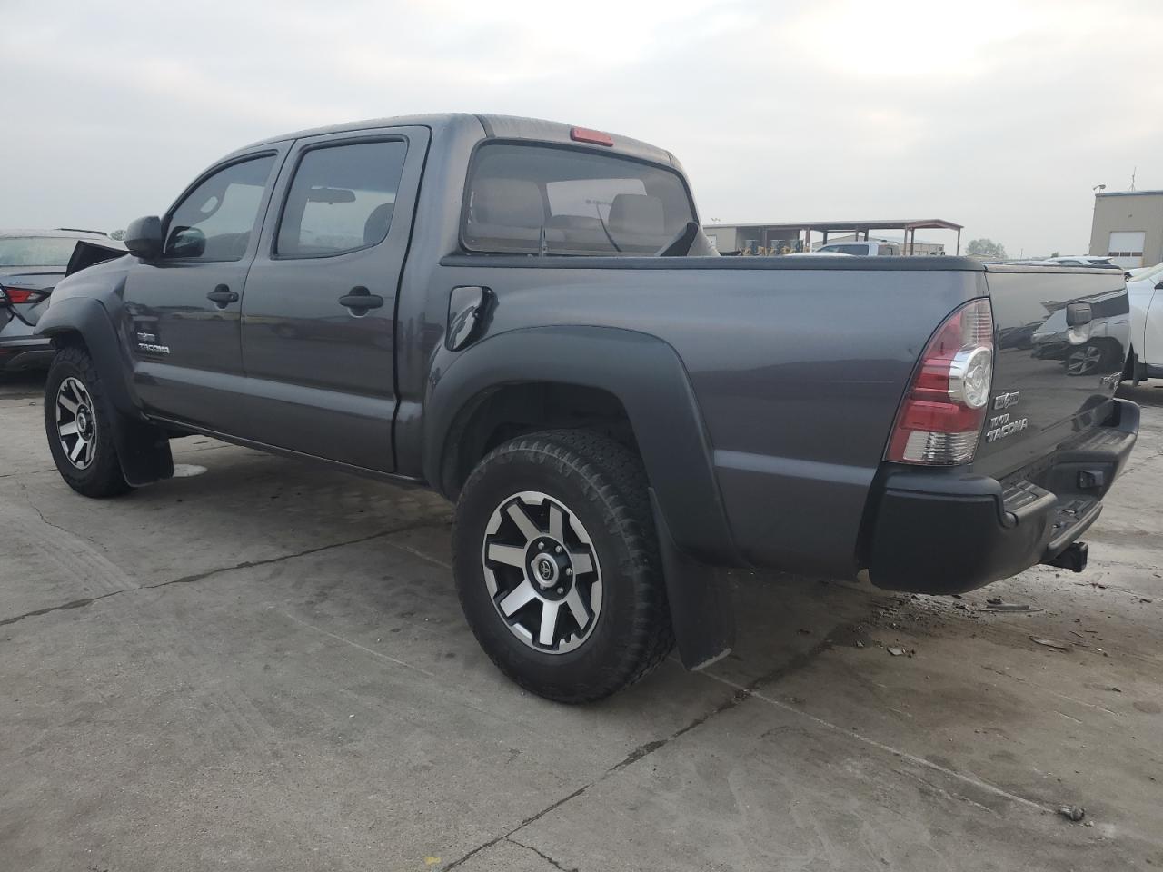 Photo 1 VIN: 5TFJU4GN5BX012303 - TOYOTA TACOMA 