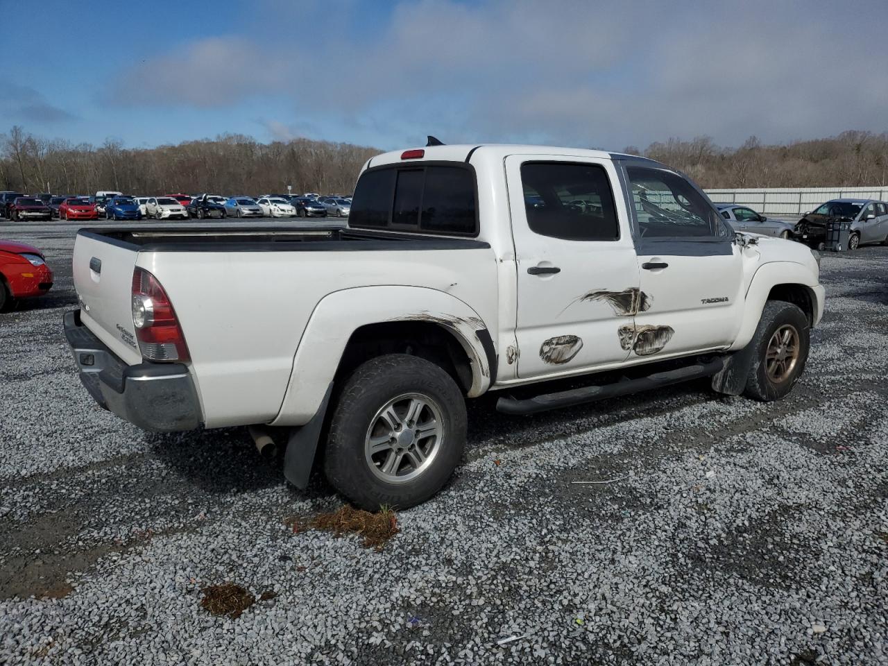 Photo 2 VIN: 5TFJU4GN5CX015171 - TOYOTA TACOMA 